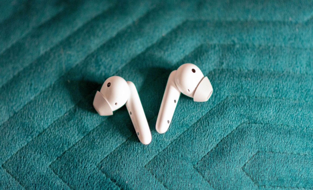 Huawei FreeBuds SE 9