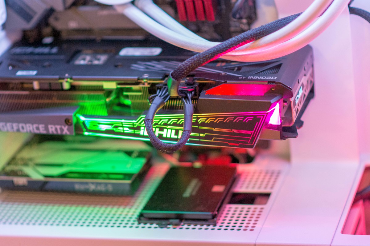 Inno3D GeForce RTX 3070 iCHILL X3 15