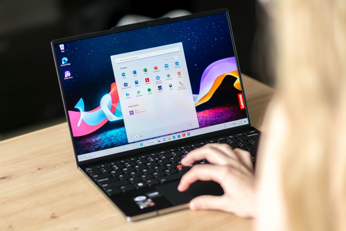 Lenovo ThinkPad Z13 21