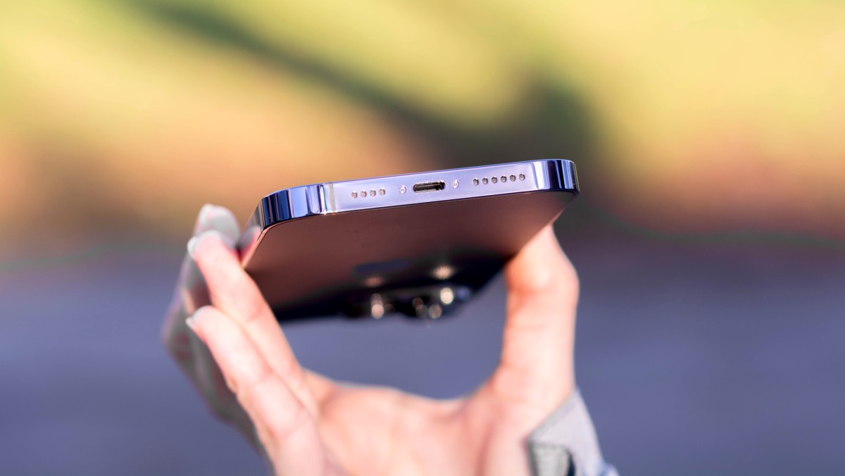 iPhone 14 Pro Max 17