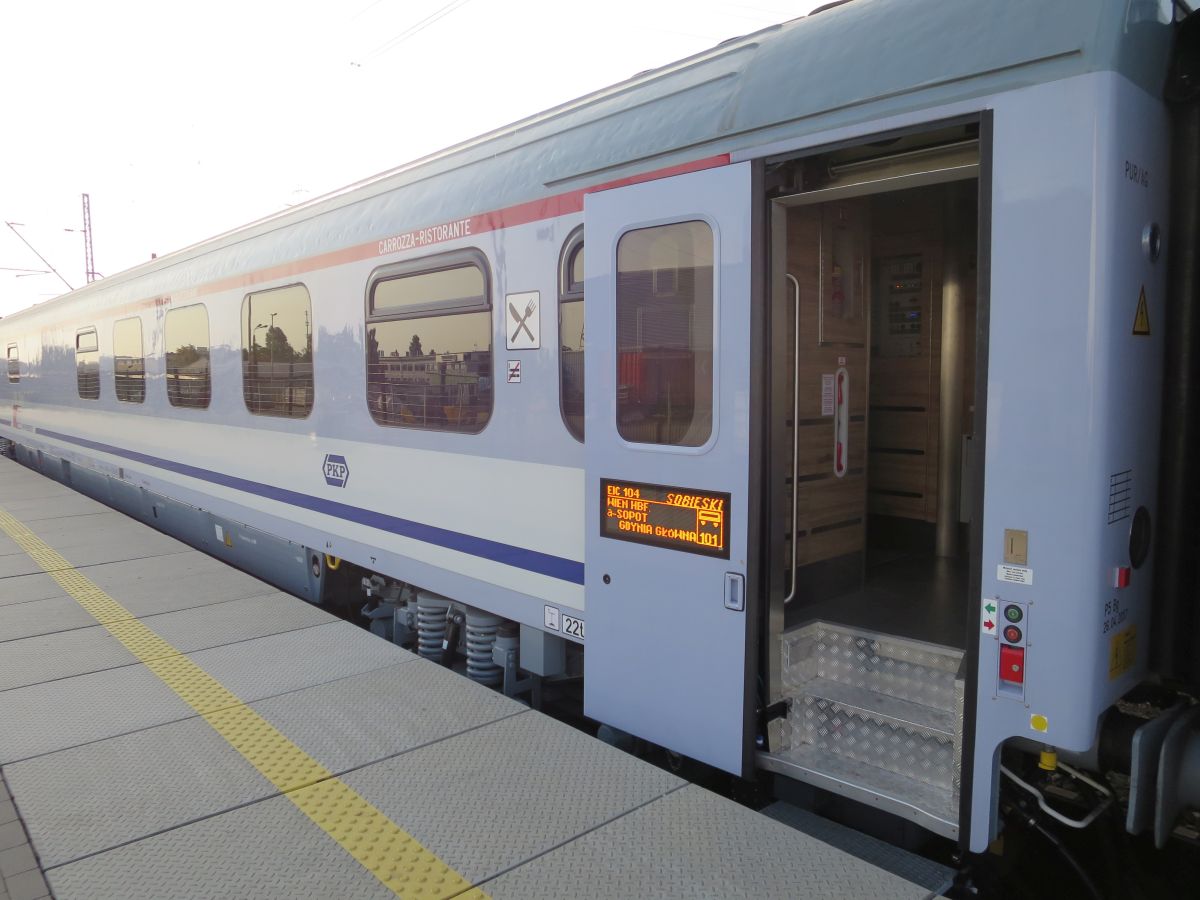 wagon restauracyjny 406a