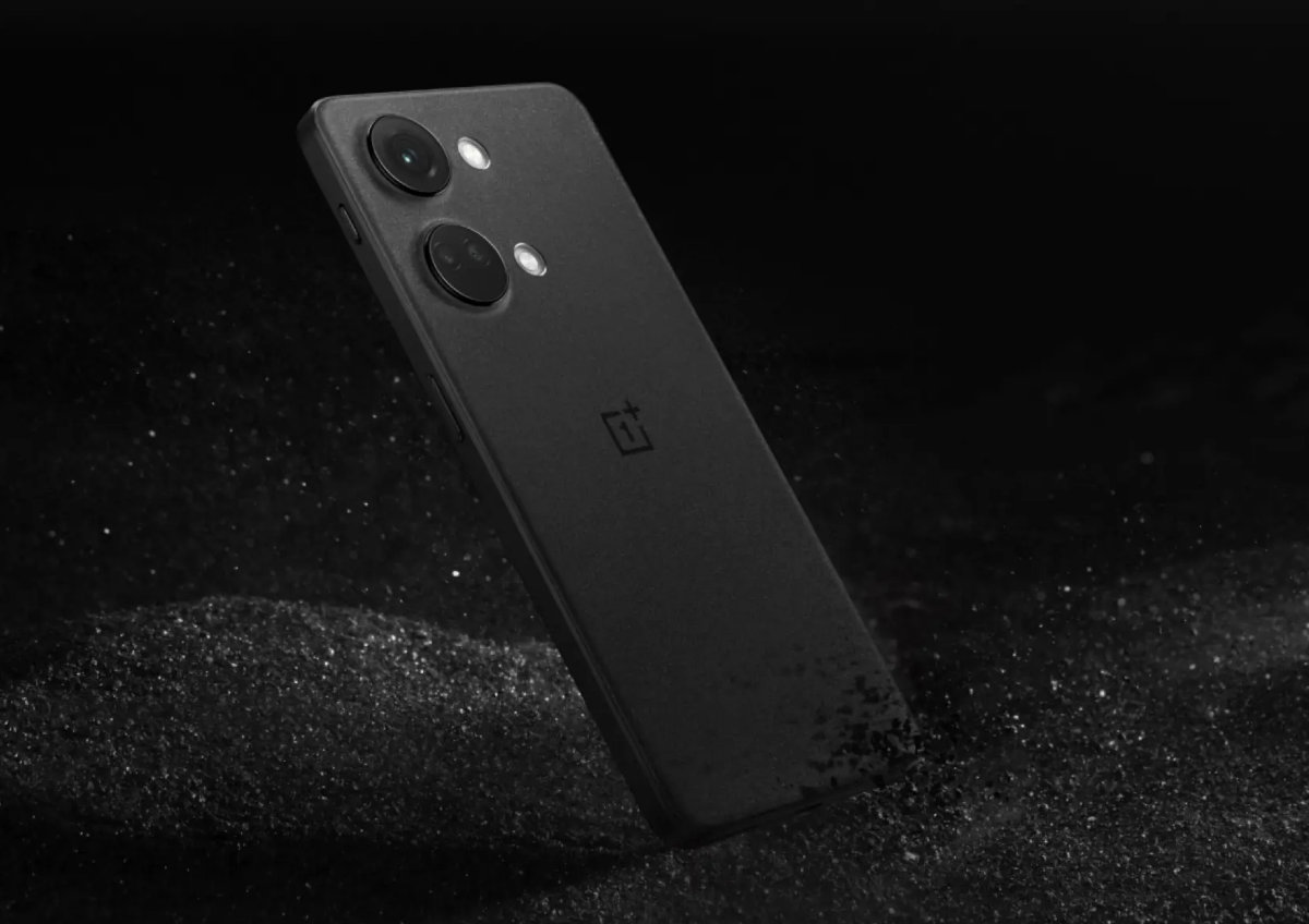 OnePlus Nord 3 w kolorze czarnym z matowymi pleckami