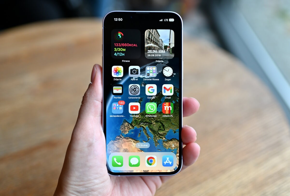 Apple iPhone 14 03