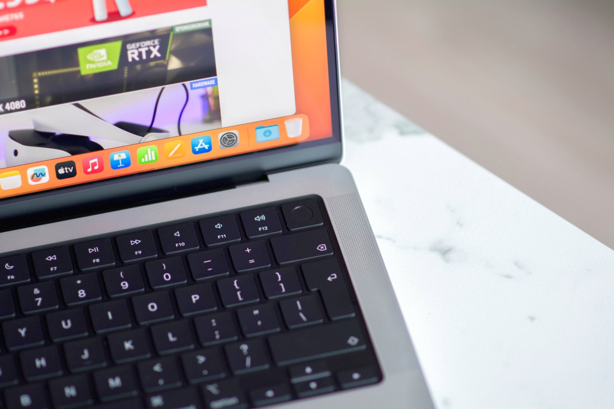 MacBook Pro 14 M2 Pro 13