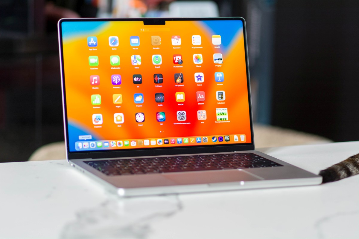 MacBook Pro 14 M2 Pro 21