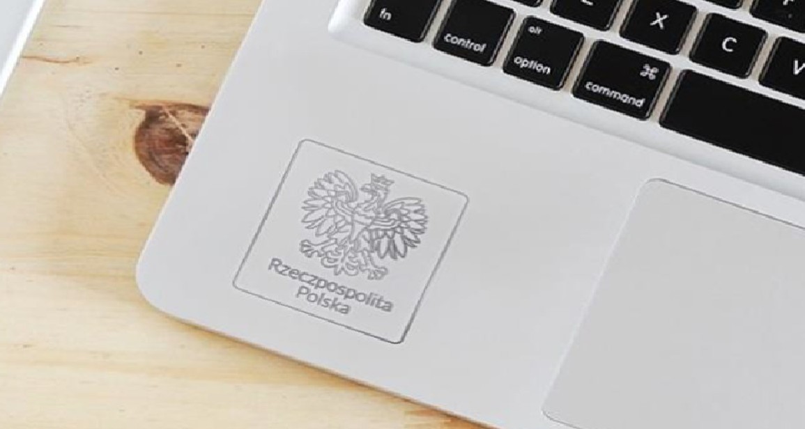 grawerunek laptop dla ucznia