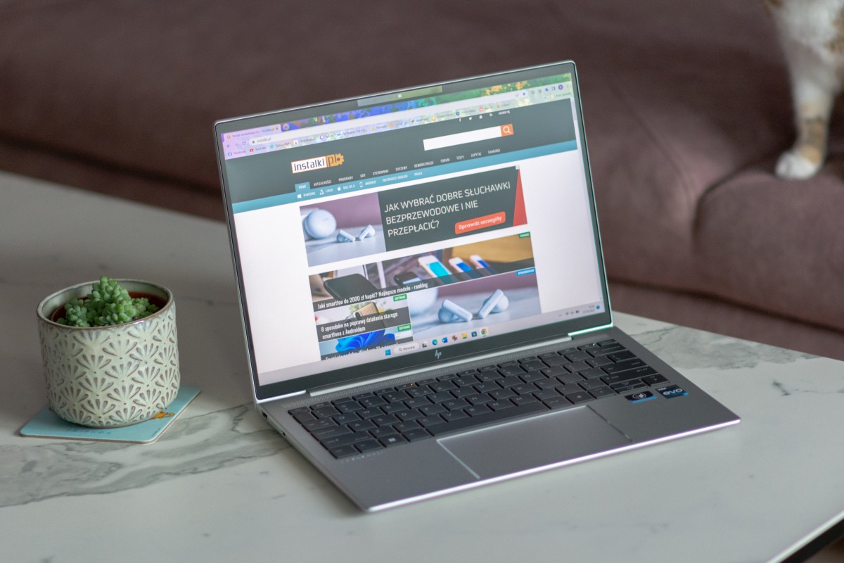 hp-elite-dragonfly-g3-13