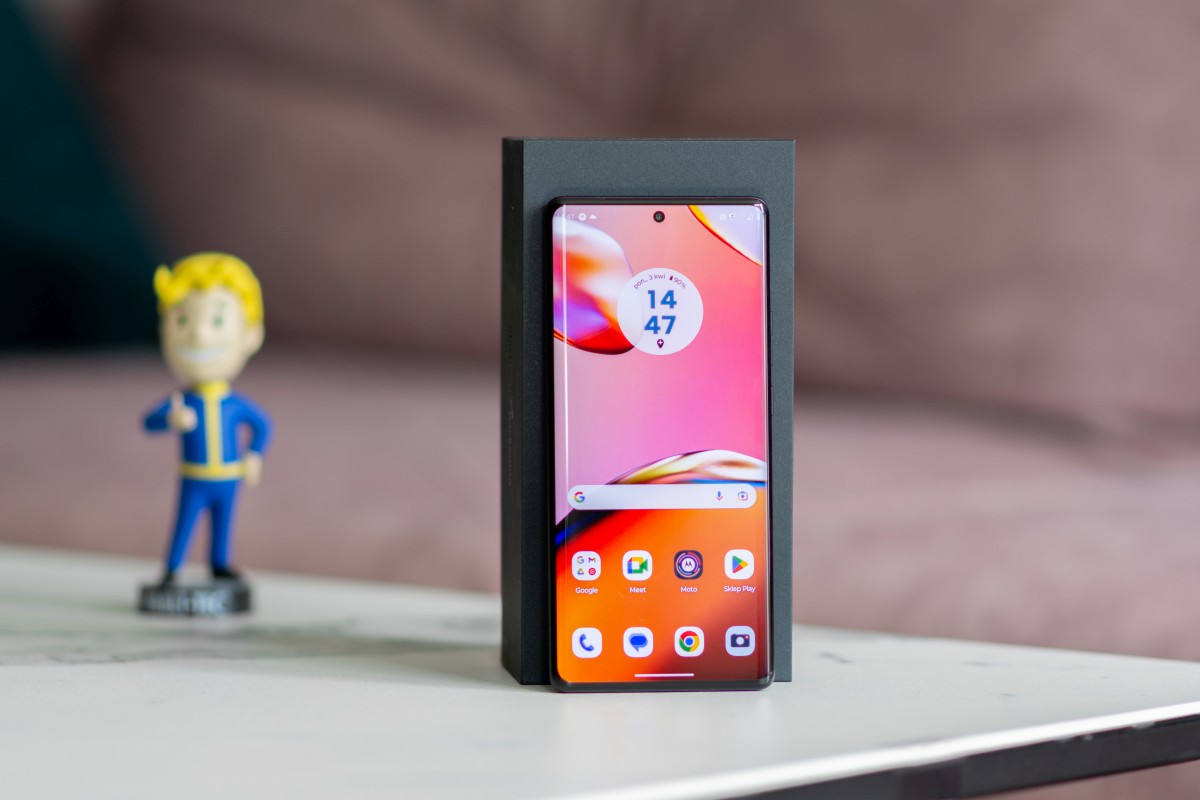 motorola-edge-40-pro-8