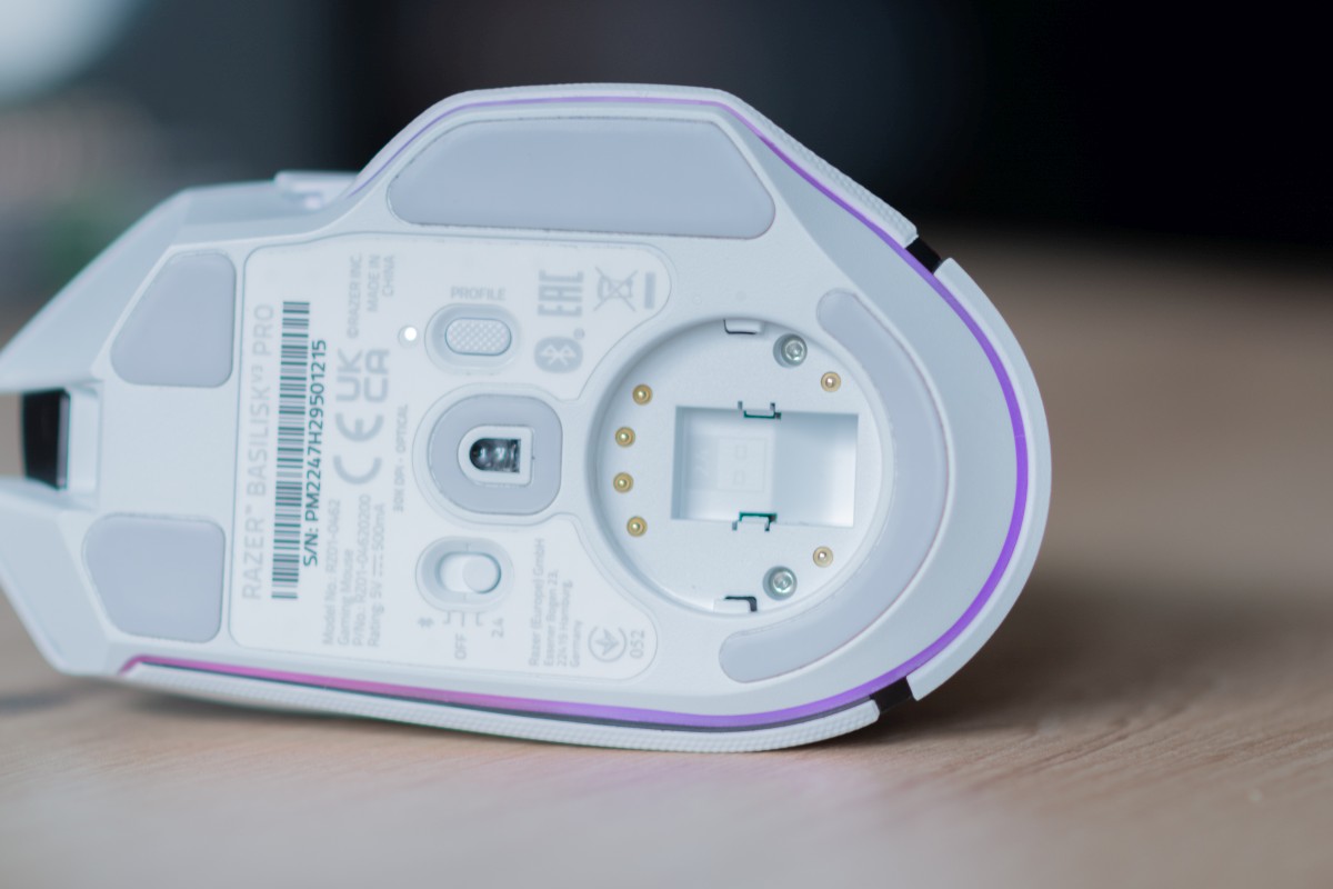 razer-basilisk-v3-pro-10