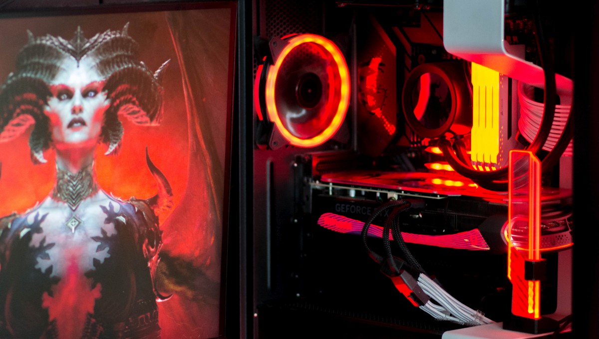 Zotac RTX 4070 Ti Spiderman 12