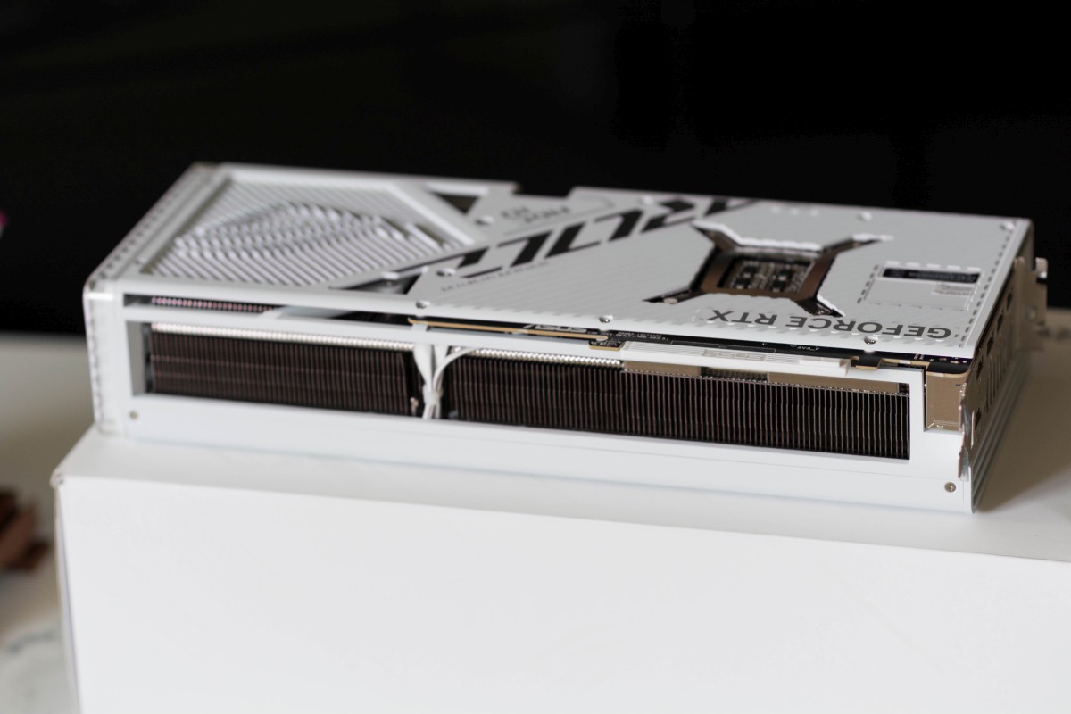 ASUS GeForce RTX 4090 ROG STRIX 12