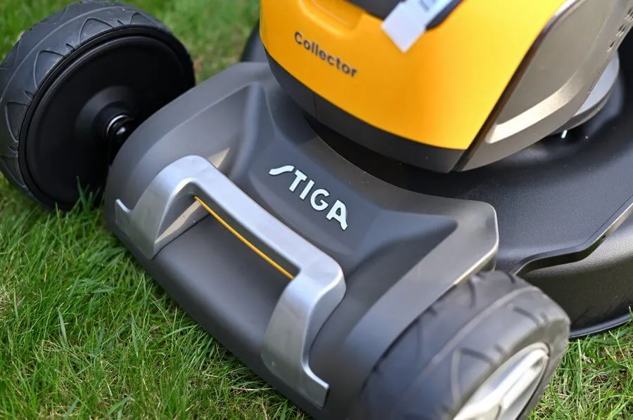 Collector 548e S 2x4Ah kosiarka 7