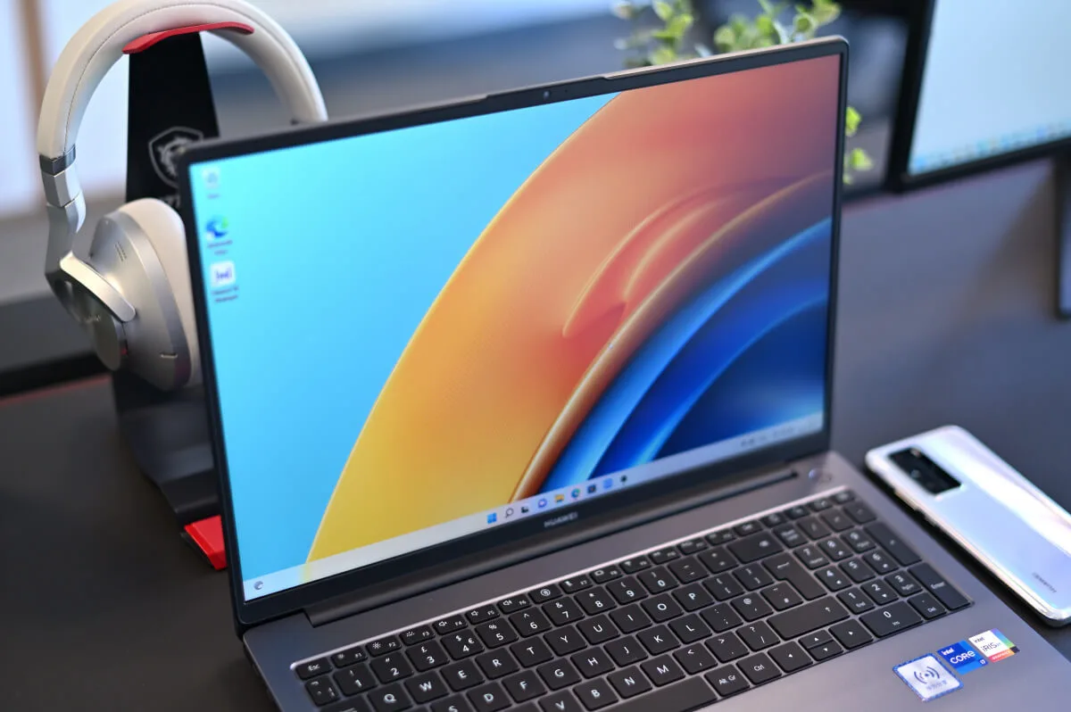 Huawei MateBook D 16 06