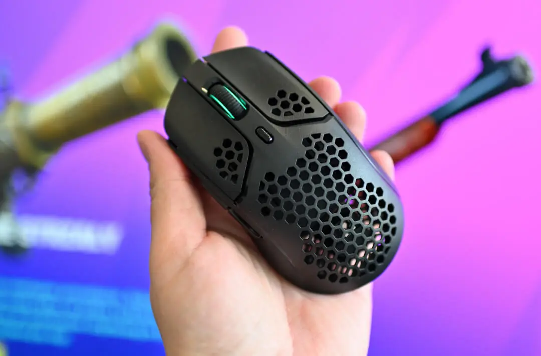 HyperX Pulsefire Haste Wireless 07