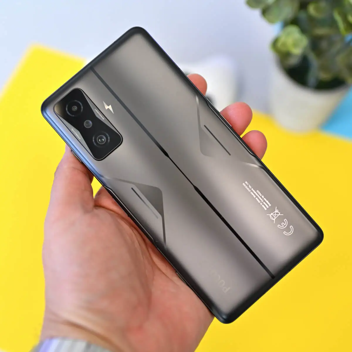 POCO F4 GT 02