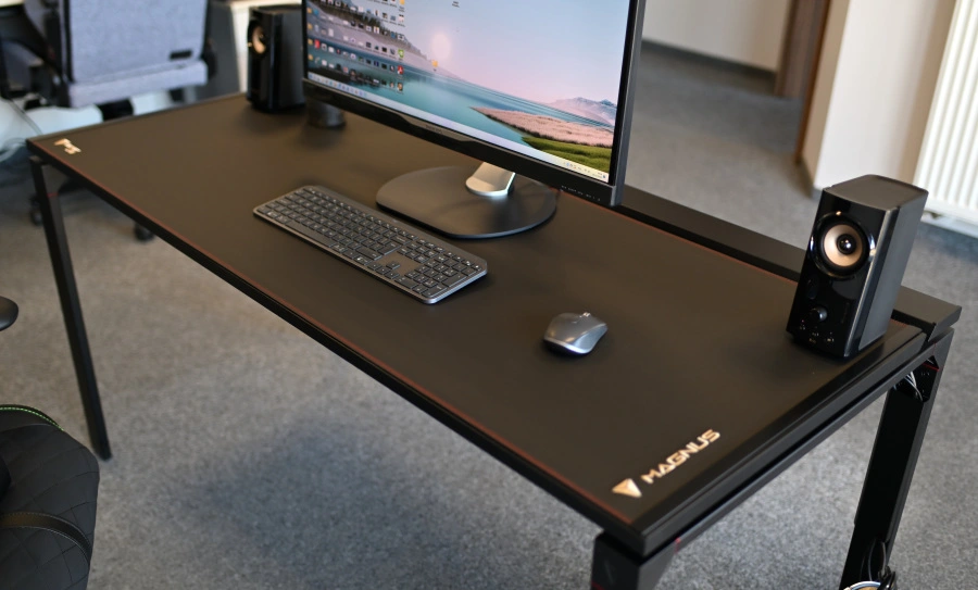 Secretlab MAGNUS Metal Desk 08