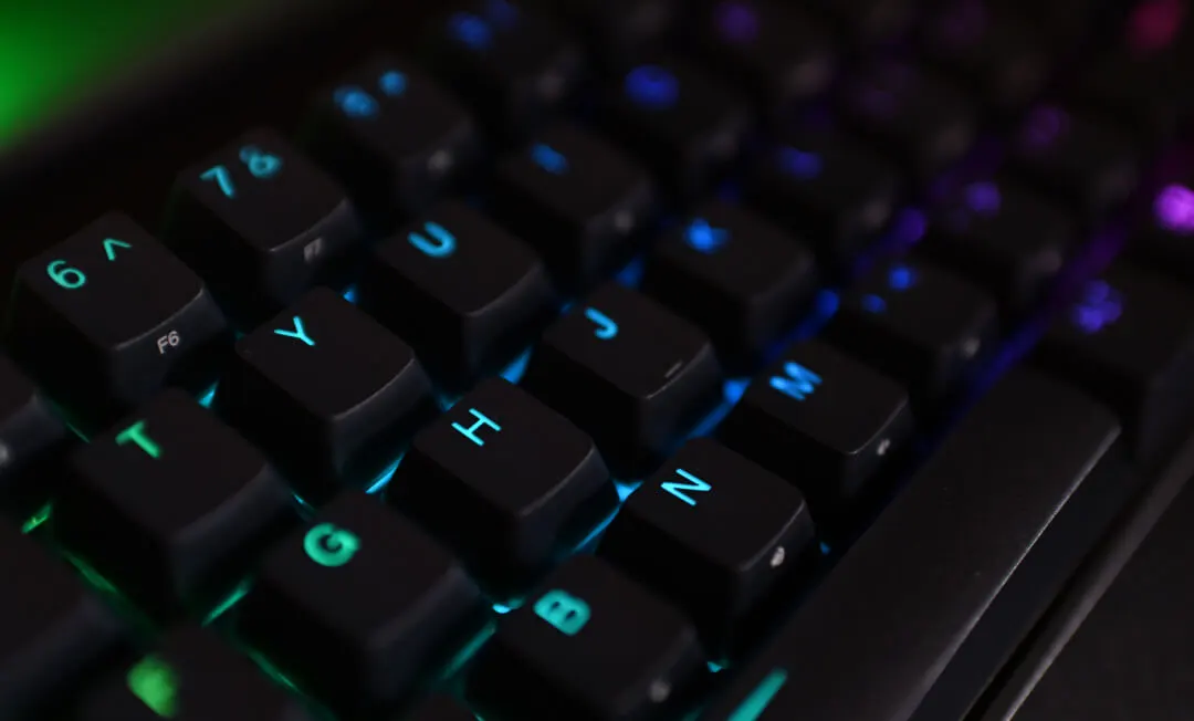 SteelSeries Apex Pro Mini Wireless 11