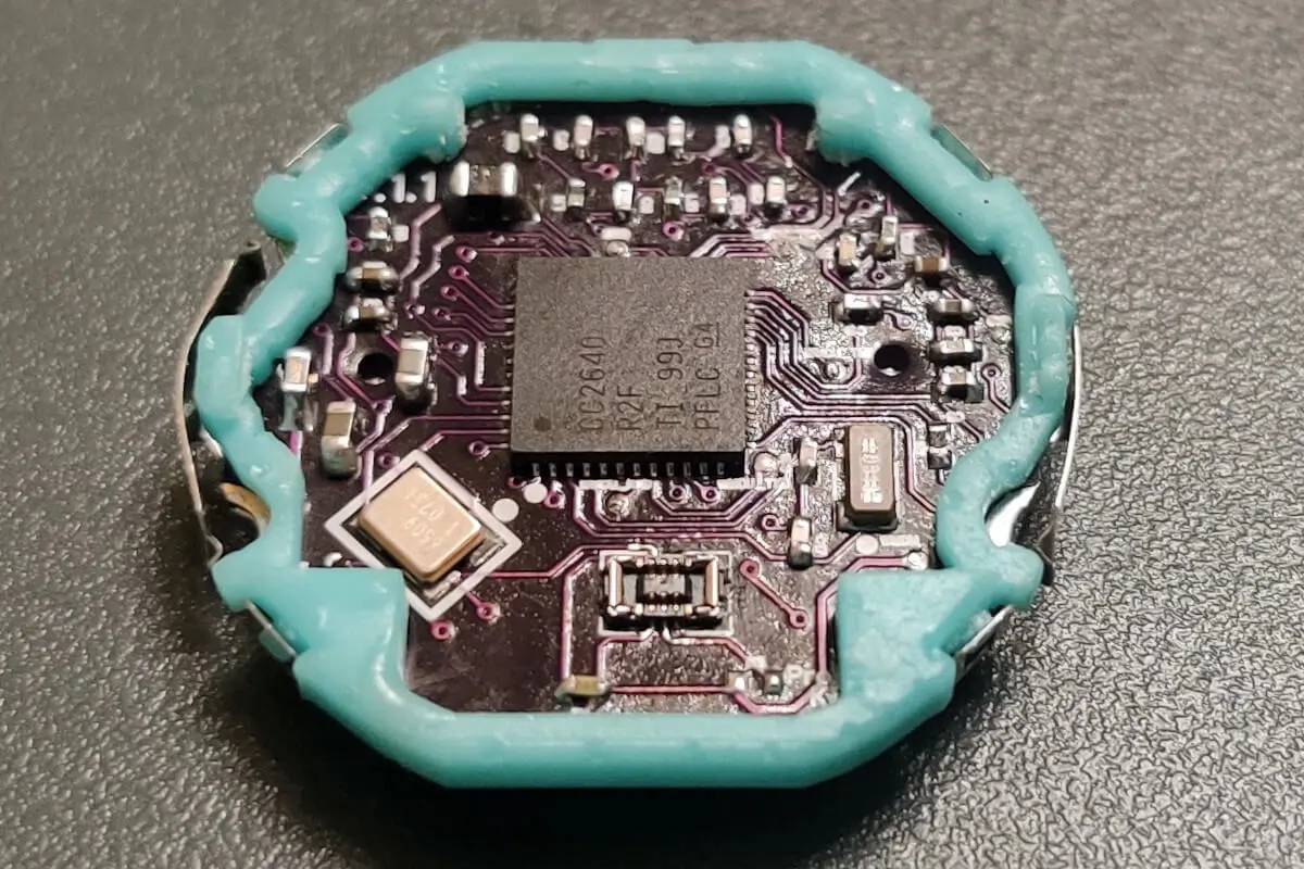 Przerobił klasyczny zegarek Casio z lat ‘80 na prosty smartwatch