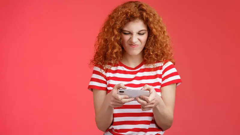 Fala dziwnych wiadomości SMS po chińsku. Też je dostaliście?