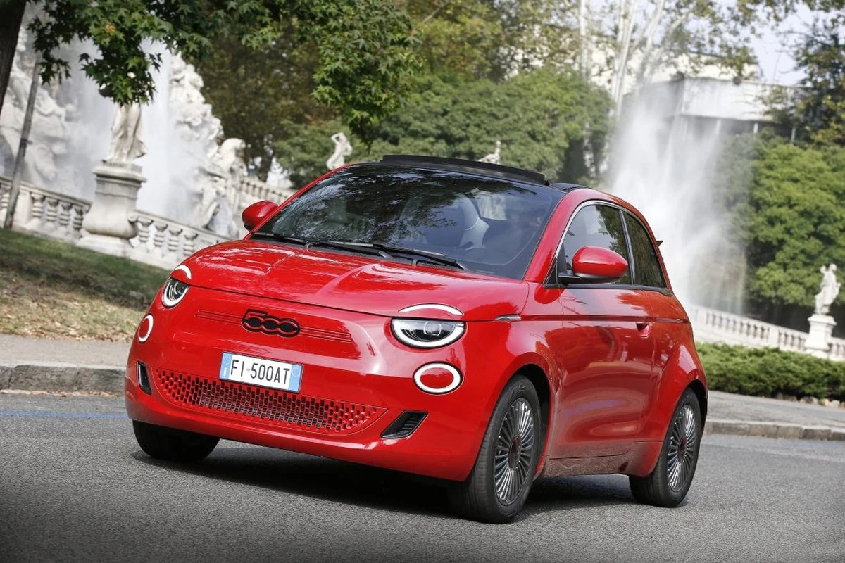 fiat 500 red