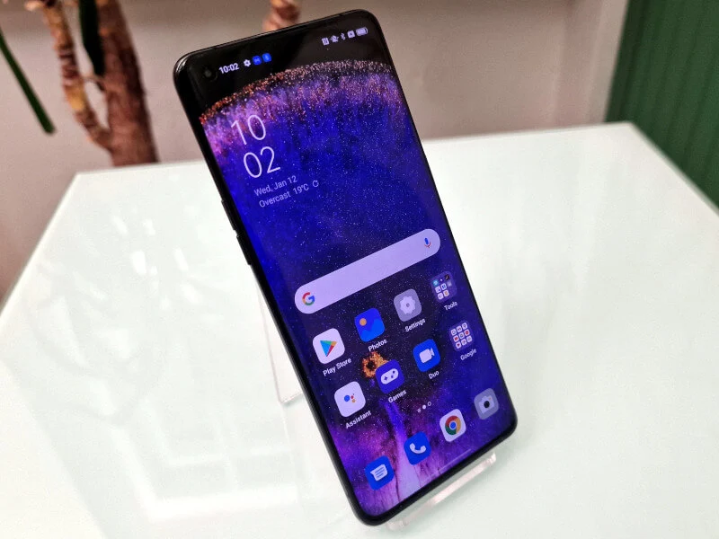 Oppo Find X5 Pro. Topowy model z aparatem Hasselblad już w Polsce z gratisami na start