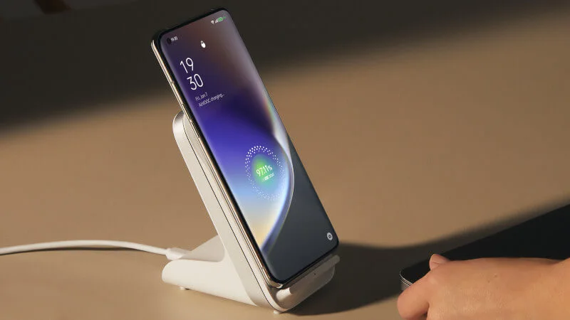 Oppo Find X5 Pro. Topowy model z aparatem Hasselblad już w Polsce z gratisami na start