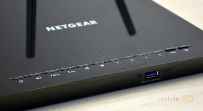NETGEAR R6400 5