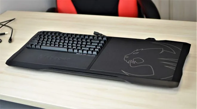 Roccat Sova 2