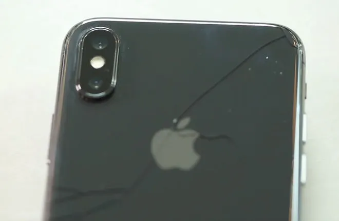 iPhone X upadek