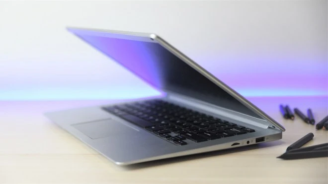 Kiano SlimNote 14-2 Plus 8