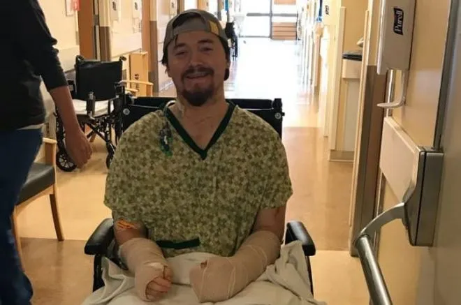 QqEBY3S34XHqWrHwqEMLm9-650-80