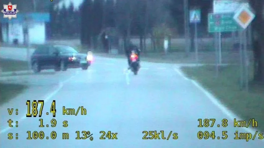 Jechał 187 km/h w zabudowanym. Zwalił na popularną aplikację