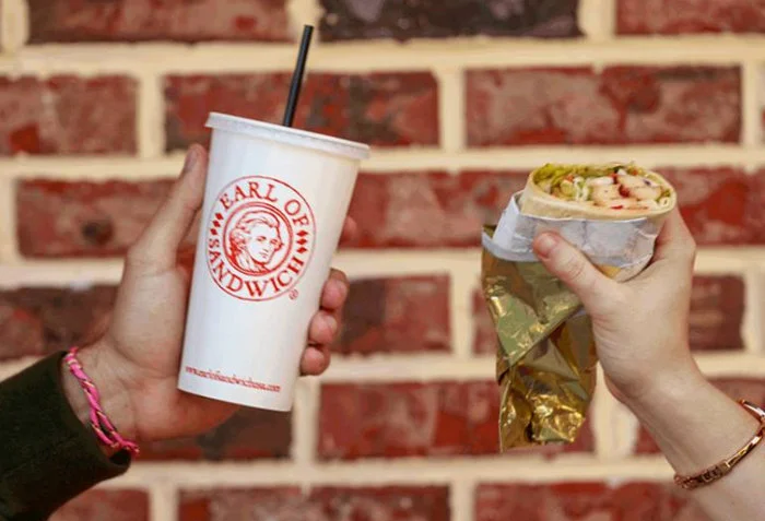 Z popularnej sieci restauracji skradziono 2 miliony numerów kart kredytowych