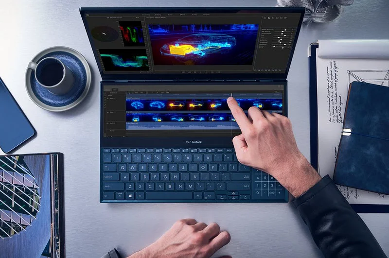 Innowacyjny notebook ASUS ZenBook Pro Duo trafia do sprzedaży w Polsce