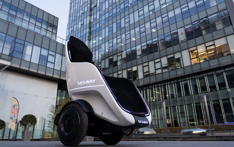 Hulajnogi to przeżytek. Zobaczcie jeżdżący fotel Segway S-Pod