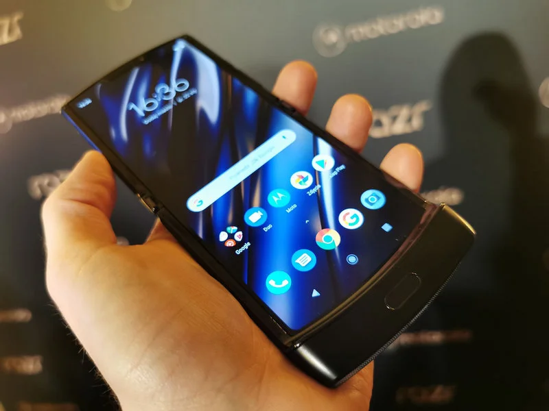 Motorola podważa wynik testu zawiasu Moto Razr i publikuje własny