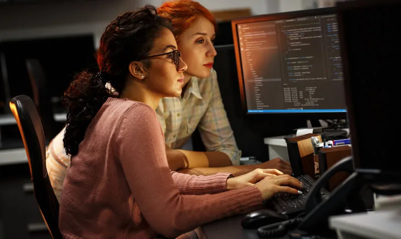 Kobiety w IT 2020. Czy na rynku pracy panuje równowaga?