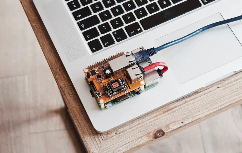 Jak zbudować serwer NAS niskim kosztem?  Wypróbuj OpenMediaVault