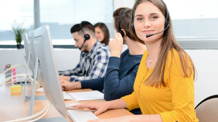 nazwa.pl zwycięża w badaniu infolinii hostingowych