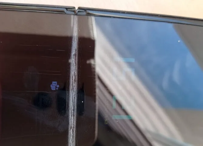 Ekran Galaxy Z Flip 3 psuje się na zgięciu? Kolejne niepokojące doniesienia (aktualizacja)