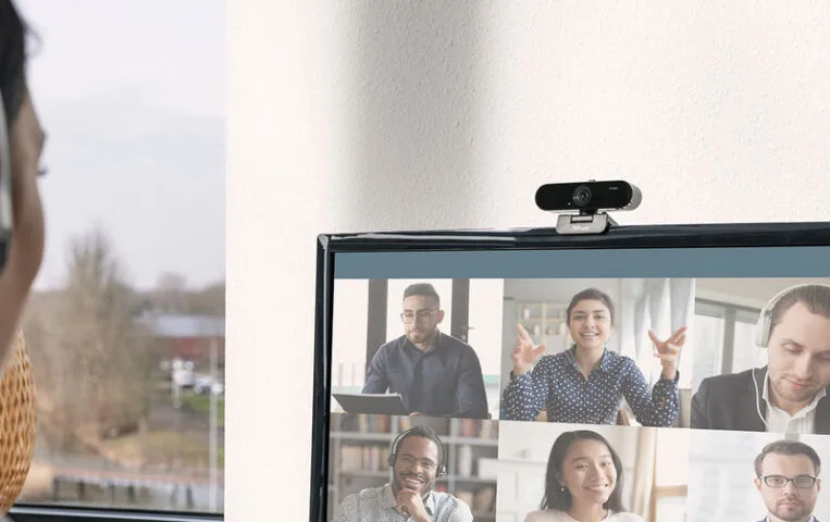 Ranking popularności mikrofonów i kamer internetowych. Które marki polubili Polacy?