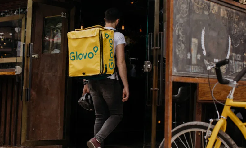 Błąd w Glovo. Internauci rzucili się na kod rabatowy 125 zł