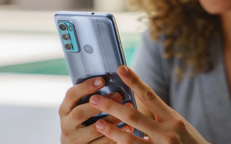 Motorola moto g60 debiutuje na polskim rynku. Duży ekran, 108 MP, bateria 6000 mAh i rozsądna cena