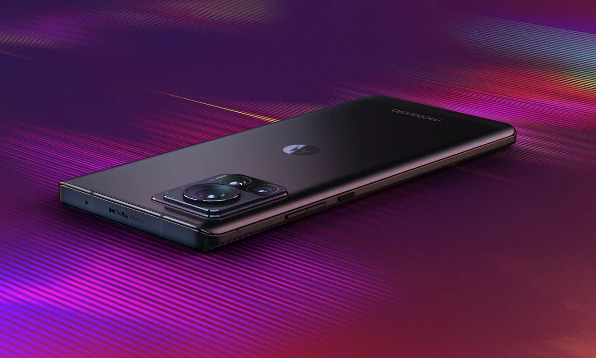 Motorola pokazuje, że można zrobić flagowca w rozsądnej cenie. Poznajcie Motorolę Edge 30 Ultra