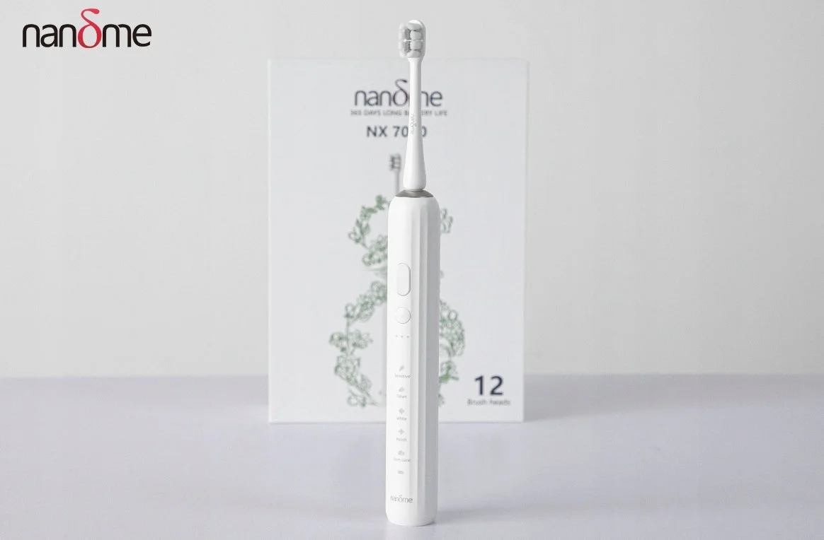 Elektryczna szczoteczka do zębów Nandme + 12 główek teraz w promocji na Allegro