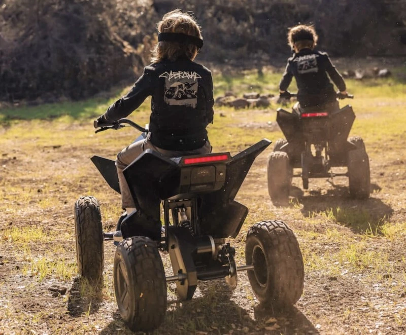 Tesla Cyberquad for Kids 1