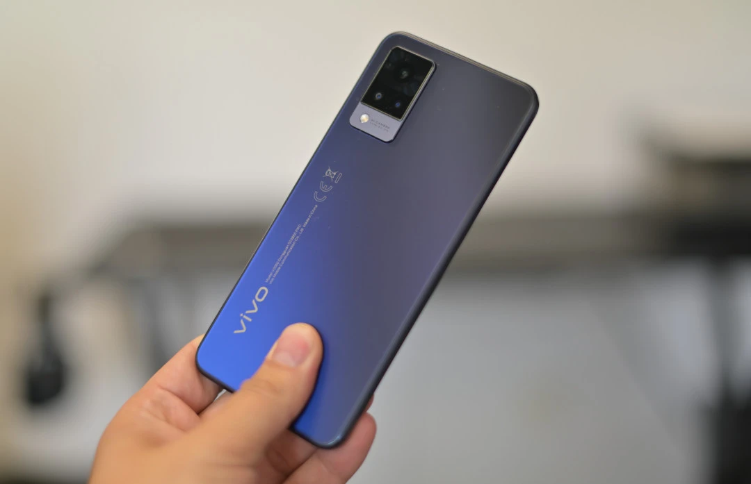 Vivo V21 5G