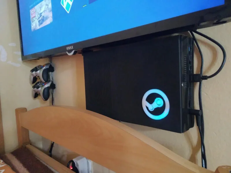 Wskrzesił Steam Machines. Przerobił laptopa zainspirowany sprzętem Valve