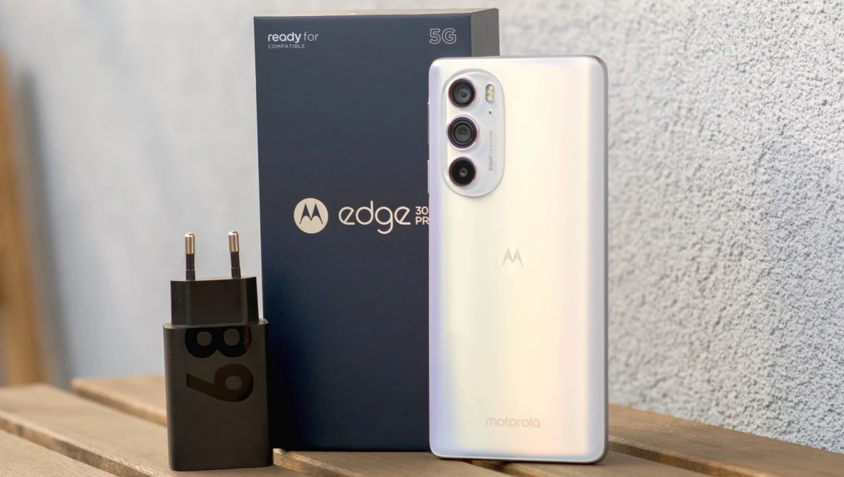 Motorola Edge 30 Pro 15