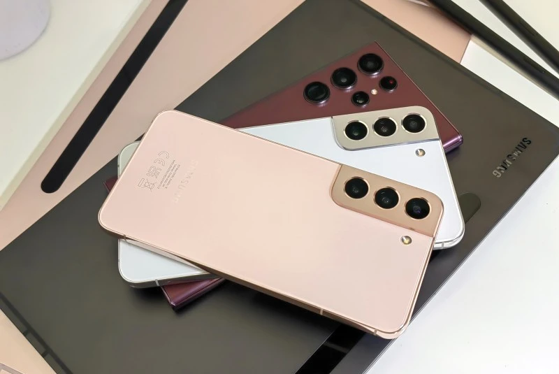 smartfony samsung galaxy s22 1